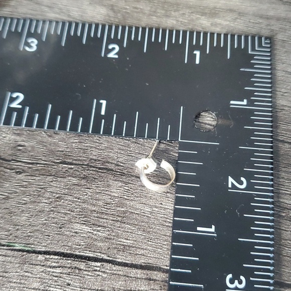 Dainty Silver Tone Hoop Earrings E1030 - Picture 3 of 3